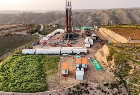 和順電氣移動(dòng)儲(chǔ)能電源綜合系統(tǒng)成功投運(yùn)長(zhǎng)慶油田 助力油氣田綠色低碳轉(zhuǎn)型